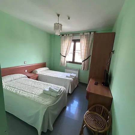 Rural Dos Hermanos 3*